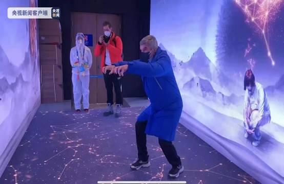 bat365教师受邀参加冬奥村中医药体验馆传统功法展示工作